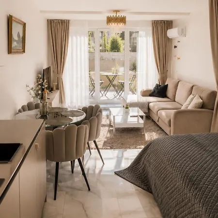 Appartamento Maluno Vilos- Apartamentas Su Terasa